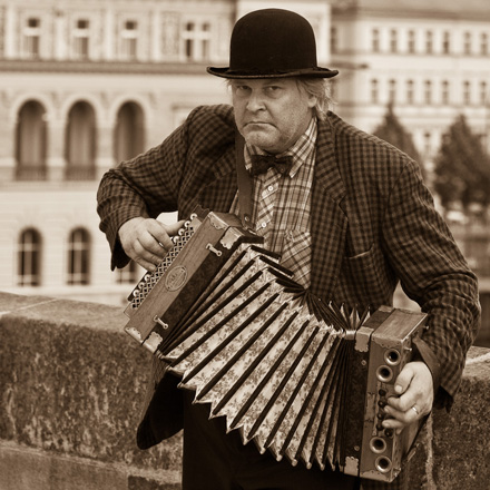 Foto: &copy; Bj&oslash;rn Ivar Haugen, "Dragspelaren"