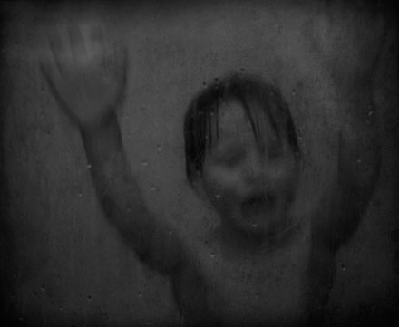 Foto: &copy; Belinda Ren&egrave;e Dragset, "Forlatt"