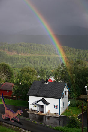 Foto: &copy; Belinda Renee Dragset, "Nye naboen"