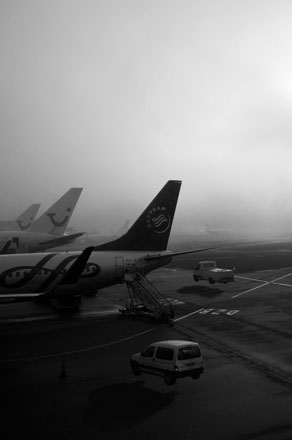 Foto: &copy; Jonas Hallberg Eggen, "Flyplass"