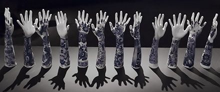 Foto: &copy; Jonas Hallberg Eggen, "Skj&oslash;re hender"