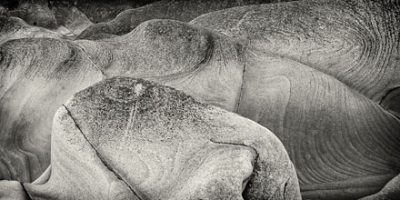 Foto: &copy; Roar Bech, "Sleeping stones"