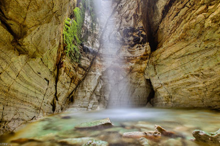 Foto: &copy; Tor Erling Vassrusten, "Trollkirka"