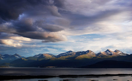 Foto: &copy;Tove Skive Hoel, "Sommerkveldslys"